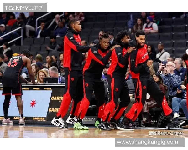 2015年NBA雷霆与骑士激战回顾：明星对决与精彩瞬间全记录